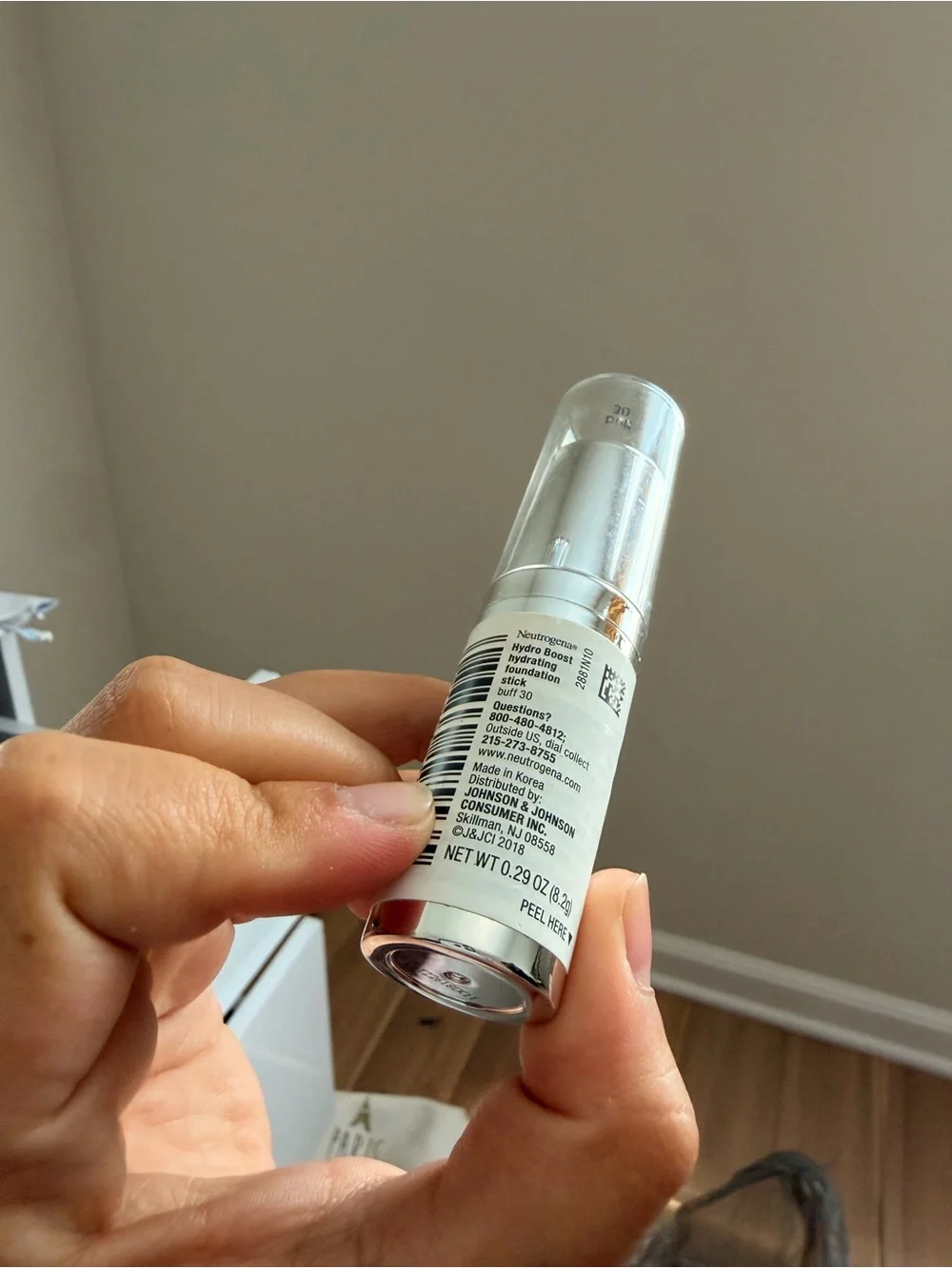 Neutrogena Hydro Boost Hydrating Foundation Stick - Light Beige